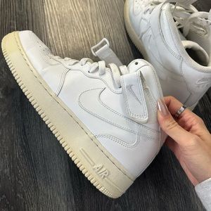 Men’s Air Force 1s High Top